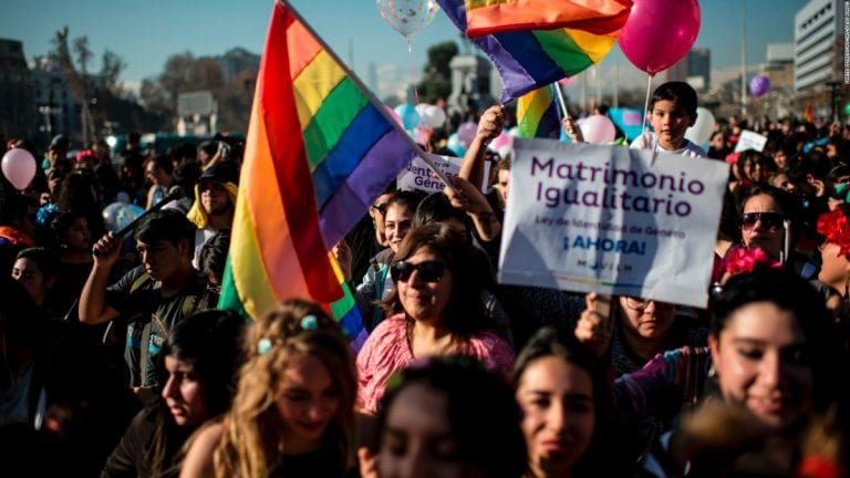 Ministros entran al área chica por urgencia al proyecto de Matrimonio Igualitario anunciado por Piñera