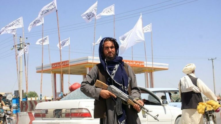Occidente fracasa en Afganistán: Talibanes a punto de tomar el control de Kabul y de todo el país. Evacúan de emergencia a extranjeros