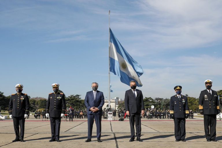 La polémica “Directiva de Política de Defensa Nacional” de Argentina que se centra en la Antártica, el Atlántico Sur y el desarrollo de la industria militar