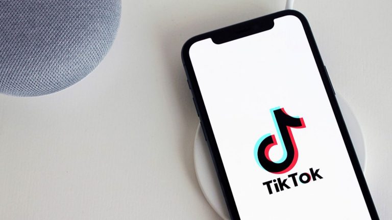 TikTok receme el mercado y contrata a potente ejecutiva de Facebook para dominar Latinoamerica