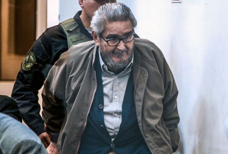 Muere Abimael Guzmán, líder y fundador de la guerrilla peruana Sendero Luminoso