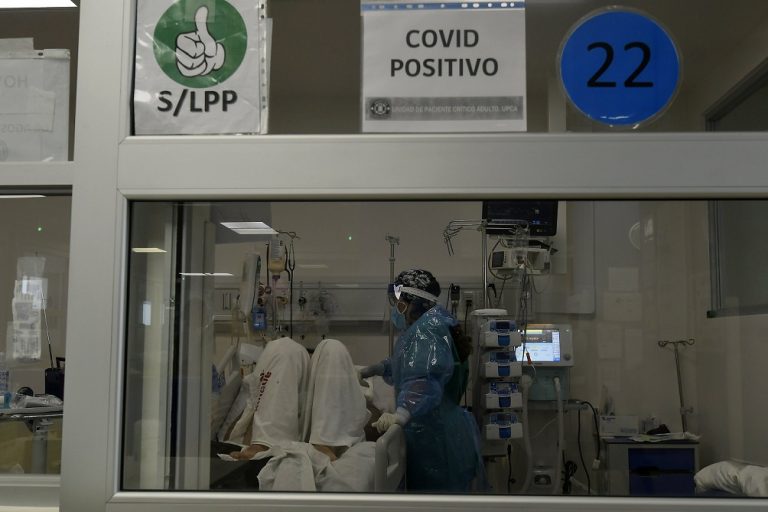 Chile reporta 13.928 nuevos contagios y 28 fallecidos