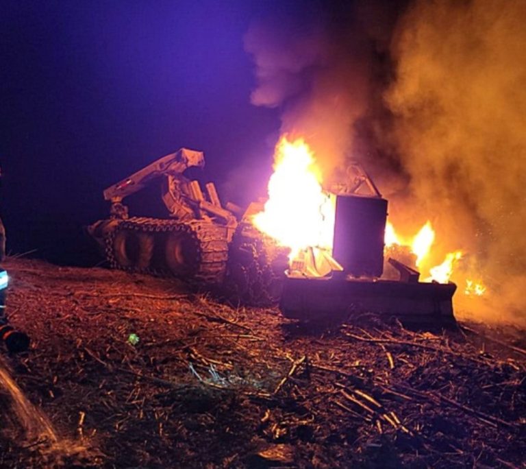 ORT – Williche Millalikan de la CAM se atribuye quema de maquinaria de forestal Hancock en La Unión