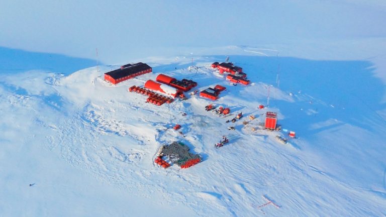Argentina instala una estación terrena para rastrear satélites en la Antártica