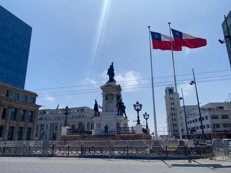 Armada realizará nueva ceremonia en Monumento a los Héroes de Iquique para mayor conexión entre la ciudadanía y la institución