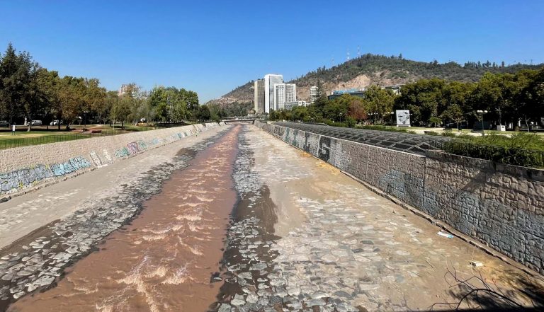 Tardía preocupación por sequía e inminente racionamiento de agua: No habrá agua ni para el “agüita del Carmen”