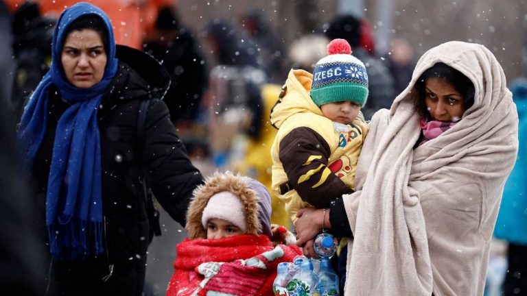 ACNUR cifró en 677 mil las personas que han huido desde Ucrania por la guerra